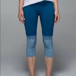 Lululemon Seamlessly Street Crop Leggings Poseidon - 6